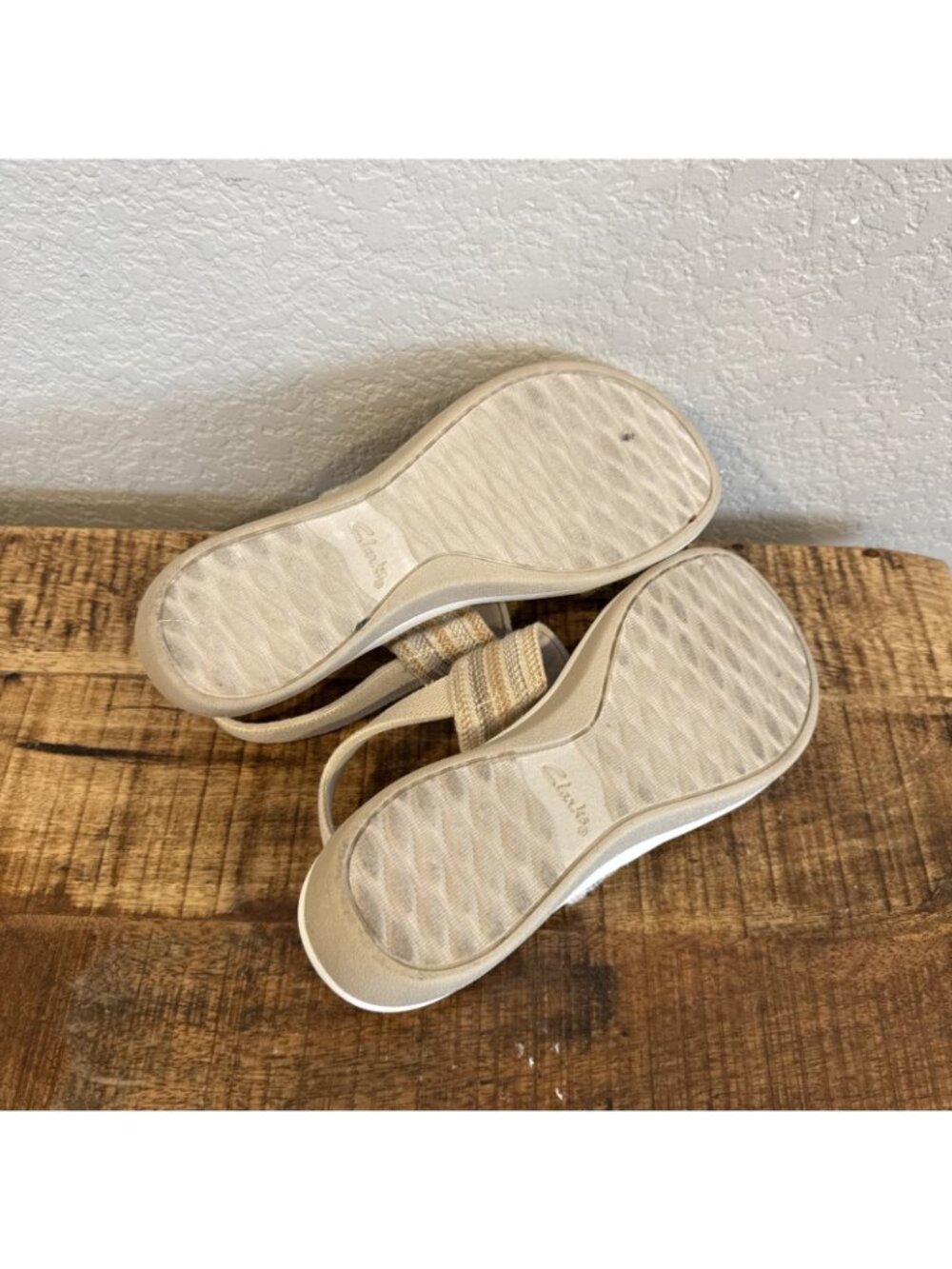 Clarks Cloud Steppers Women Sz 8.5 Sandals Hook Loop Tan Comfort Wedge - Picture 12 of 13